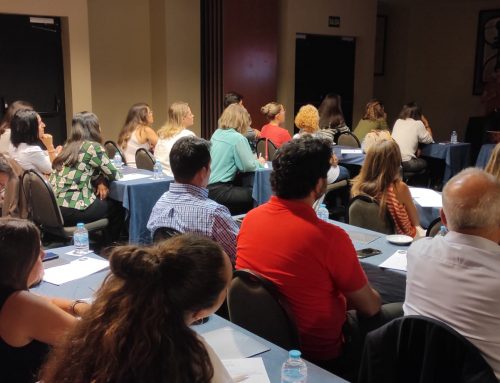 Dra. Isabel Giráldez, Curso de Blanqueamiento Dental en Sevilla